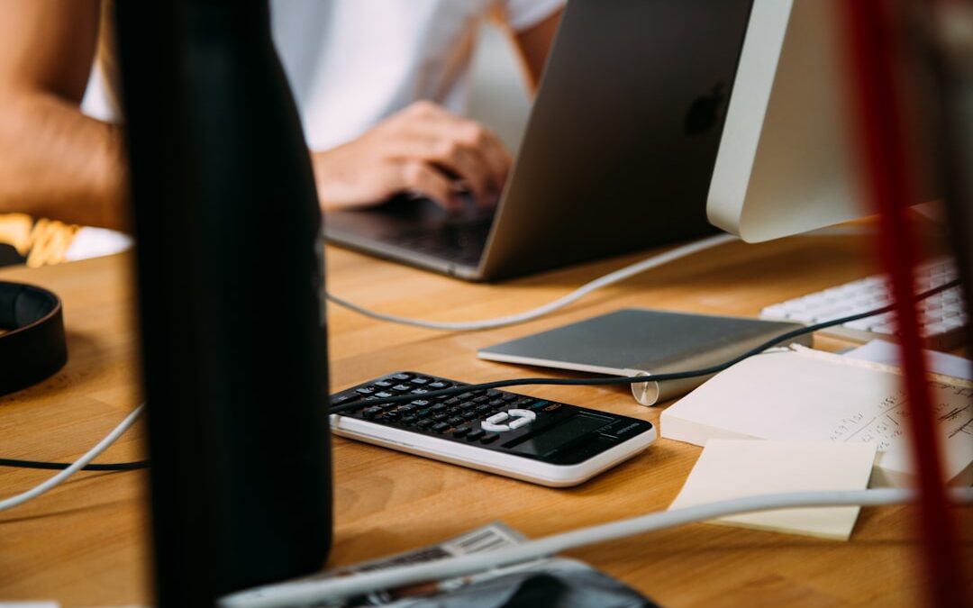 Improving Accounting Firm Efficiency with SMS-iT CRM’s Automated Invoicing