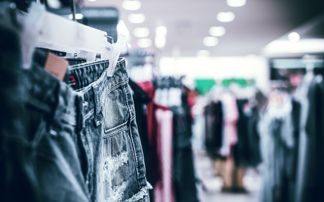 Improving Textile Customer Loyalty Using SMS-iT CRM’s Relationship Management Tools