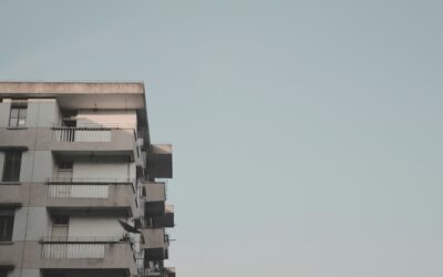 SMS-iT vs “Stack” CRMs: Speed, Cost, and Outcome Benchmarks